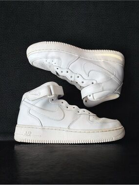 Nike Air Force 1 Mid ‘07 Triple White Sneakers Women’s 8